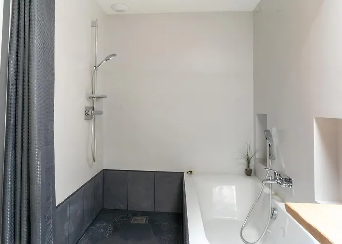 Charmante Maison Plain-pied Et Son Jardin Fleuri 別荘 ナント