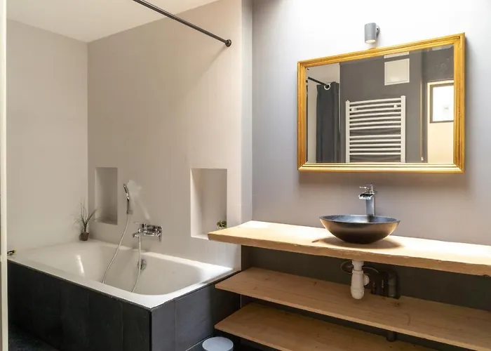 Charmante Maison Plain-pied Et Son Jardin Fleuri 別荘 ナント